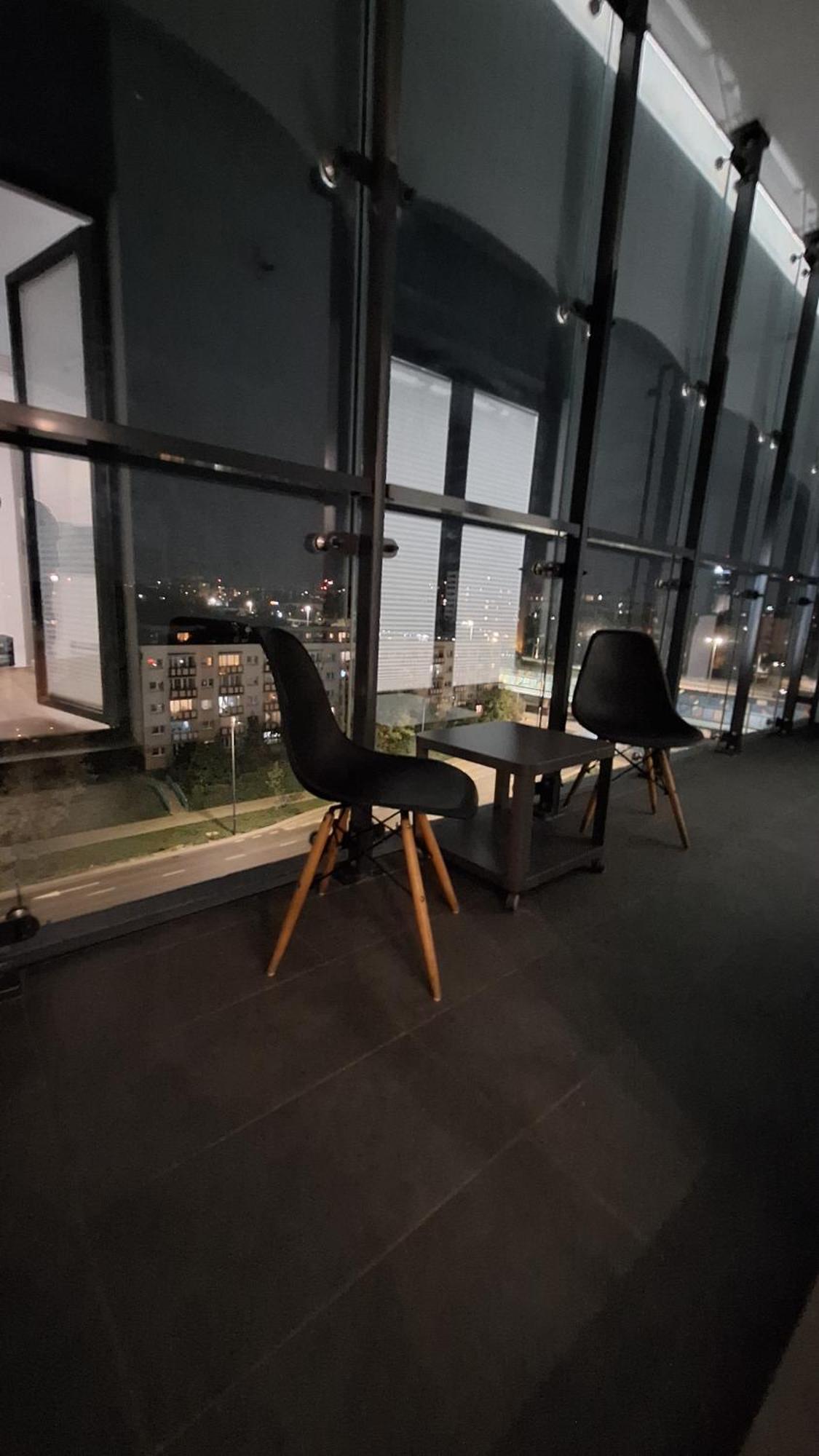 Big City Life Apartments - Bliska Wola Tower A Warszawa Eksteriør bilde